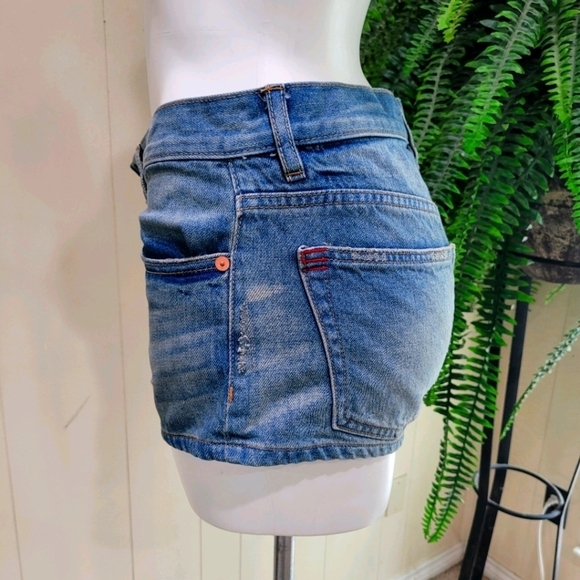 BDG Women's Size 25 Mid Rise Cheeky Shorts - Picture 2 of 11